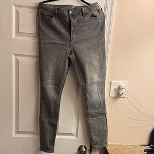 Old Navy Women's Skinny Jeans - Gray